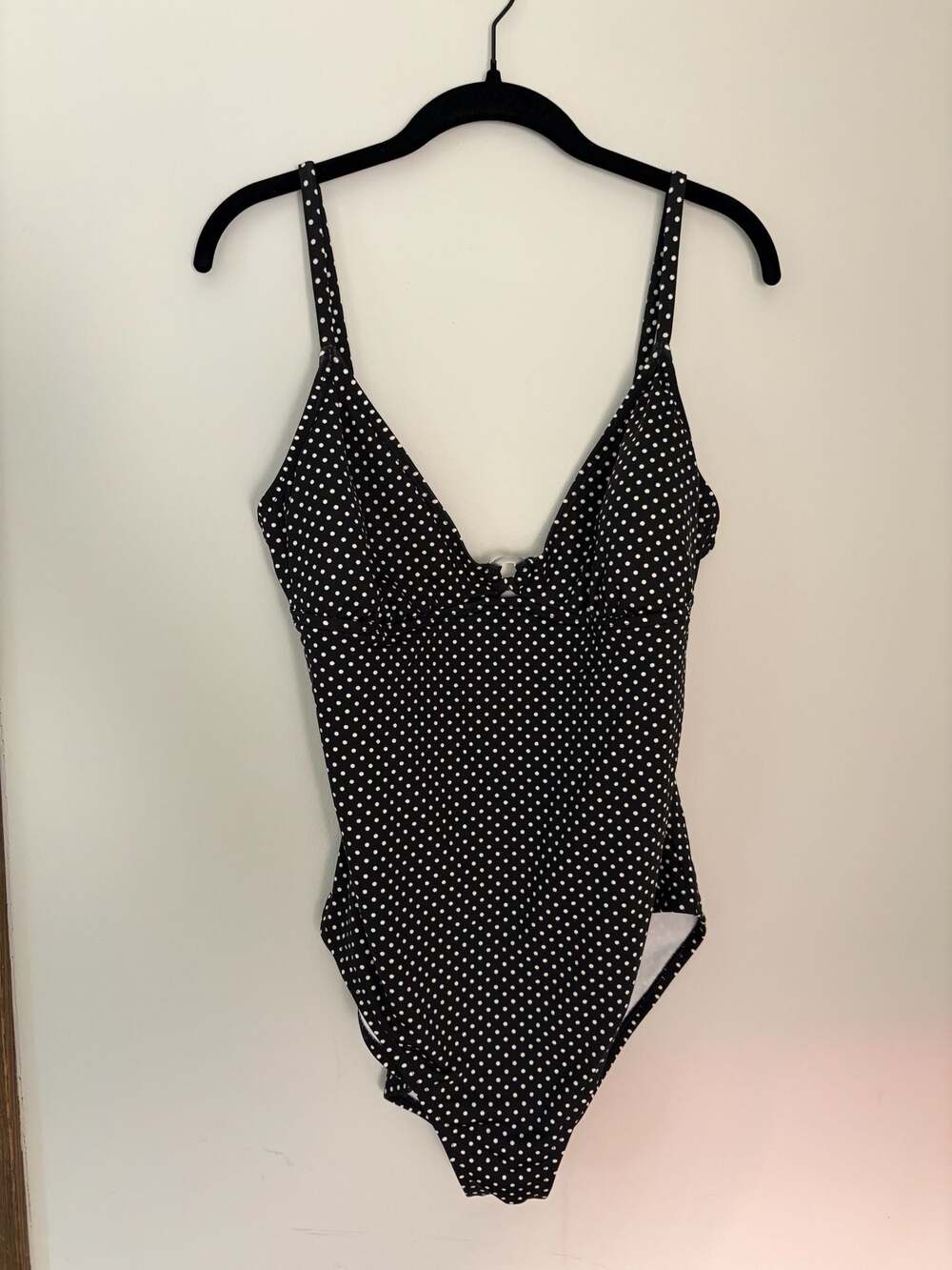 Speedo Women's Coquette Polka Dot One-Piece Black Athletic Swimsuit Size 18